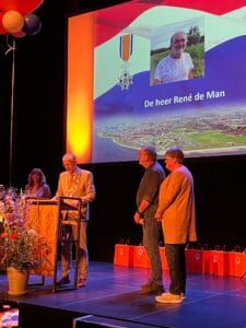 Lees meer over het artikel Lintje voor René de Man